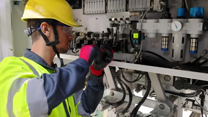 maintech - DGUV Prüfung für die Halbleiterindustrie